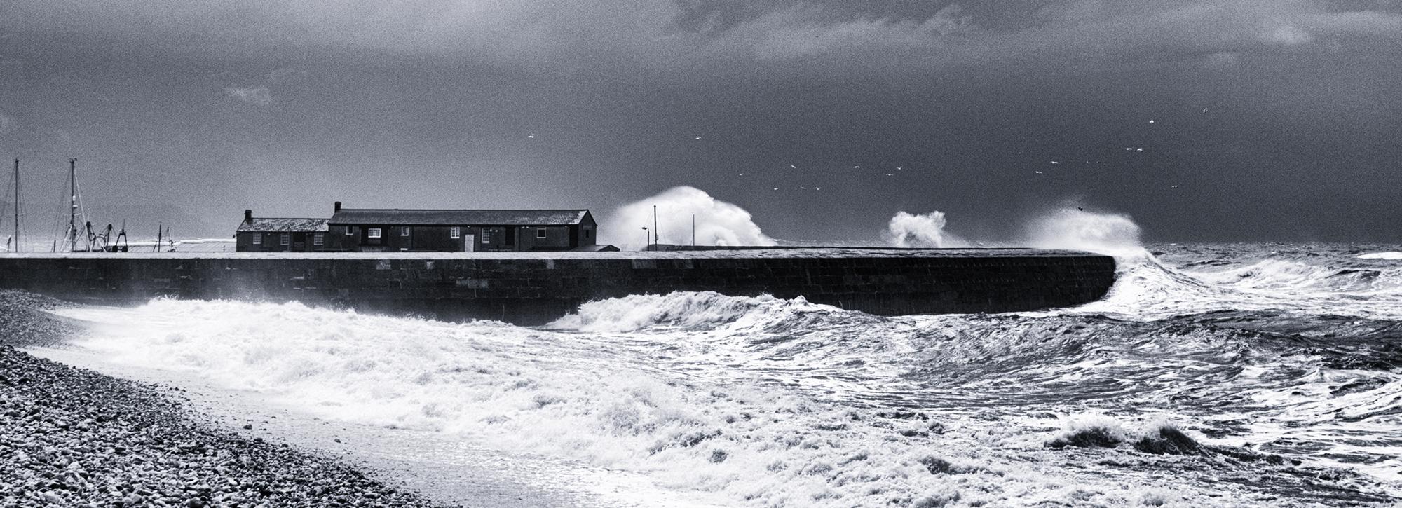 Overtopping at the Cobb Lyme Regis
