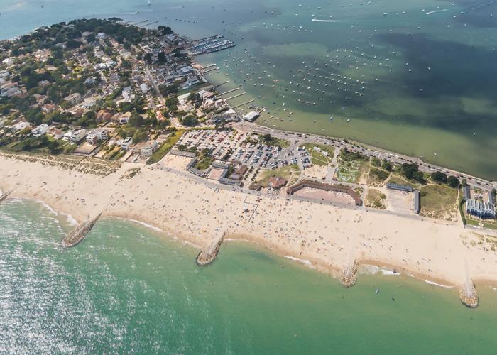 Aerial view a sand bank and a beach