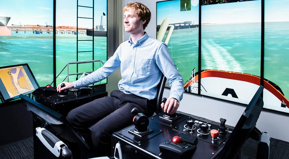 Operator manoeuvring tug simulator in Australia Ship Simulator