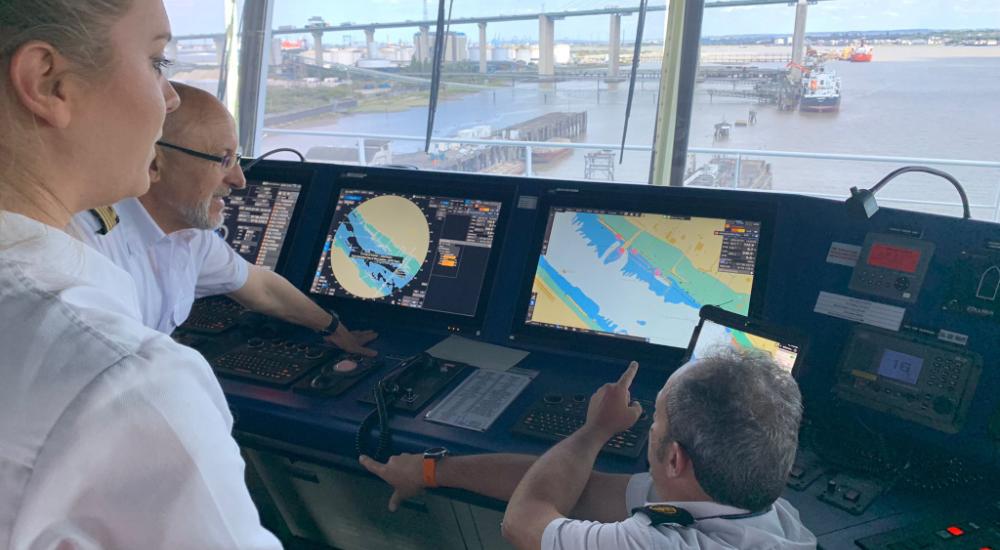 Pilot on HR Wallingford bridge simulation