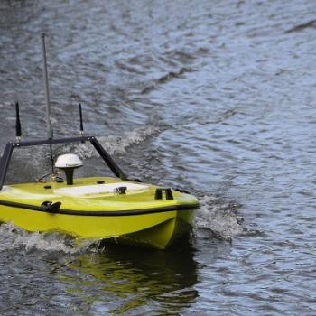 View or remote-controlled ARC-Boat on river