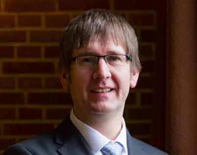 Headshot of Mark Lee