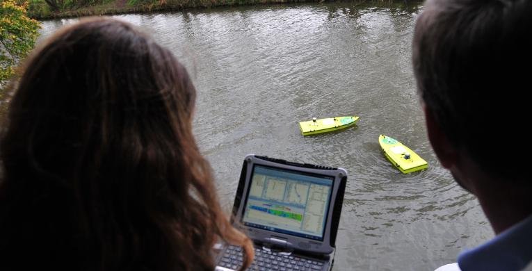 Users of remote survey vessel arcboat